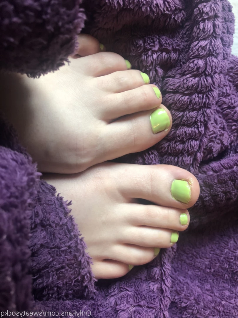 Sweaty Sock Queen [ sweatysockq ] Onlyfans leaked photo 14901919 on Hotleaks.tv