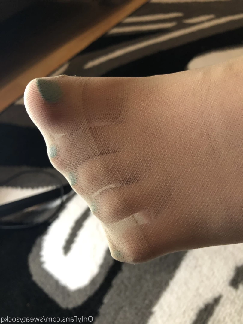 Sweaty Sock Queen [ sweatysockq ] Onlyfans leaked photo 15291055 on Hotleaks.tv