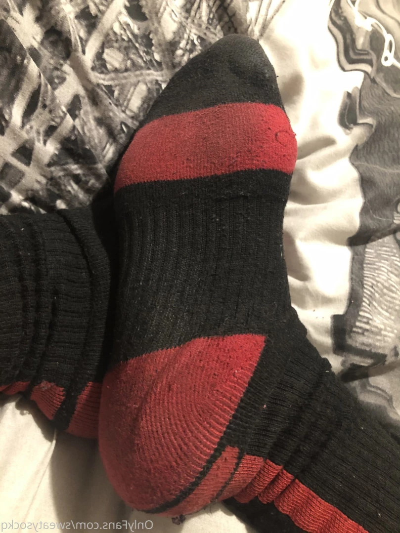 Sweaty Sock Queen [ sweatysockq ] Onlyfans leaked photo 16090138 on Hotleaks.tv