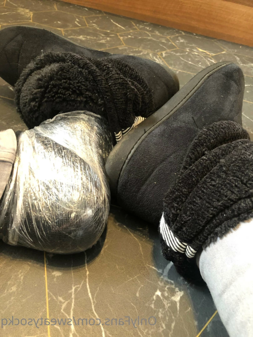 Sweaty Sock Queen [ sweatysockq ] Onlyfans leaked photo 16261657 on Hotleaks.tv