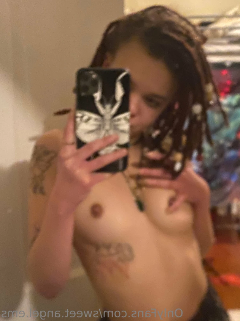 Ems ✨🧚🏼‍♂️ [ sweet.angel.ems ] Onlyfans leaked photo 15680024 on Hotleaks.tv