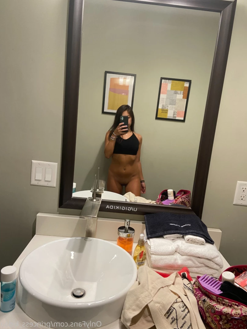Gigikida 🔞🔫💣🇫🇷😈💖💕😘 [ princess_kidaa ] Onlyfans leaked photo 13906465 on Hotleaks.tv