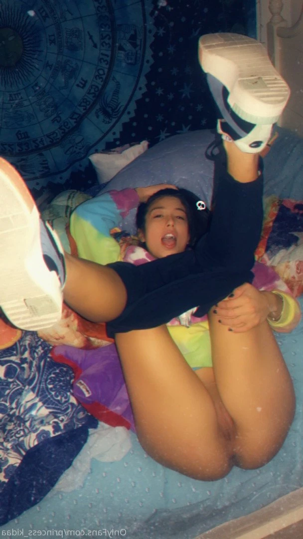 Gigikida 🔞🔫💣🇫🇷😈💖💕😘 [ princess_kidaa ] Onlyfans leaked photo 977532 on Hotleaks.tv