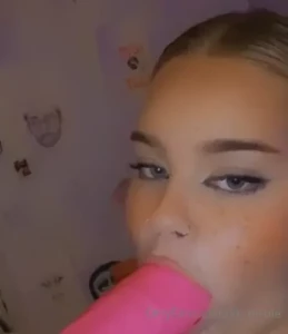 14762695