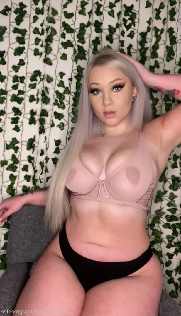 Milk Lady Taya 🥛💦💓 [ tayagreenlee ] Onlyfans leaked photo 14063985 on Hotleaks.tv