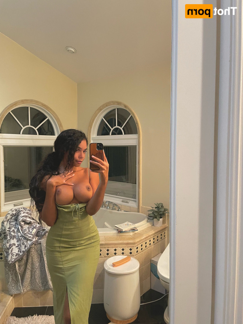 princesshelayna Onlyfans leaked photo 16543192 on Hotleaks.tv