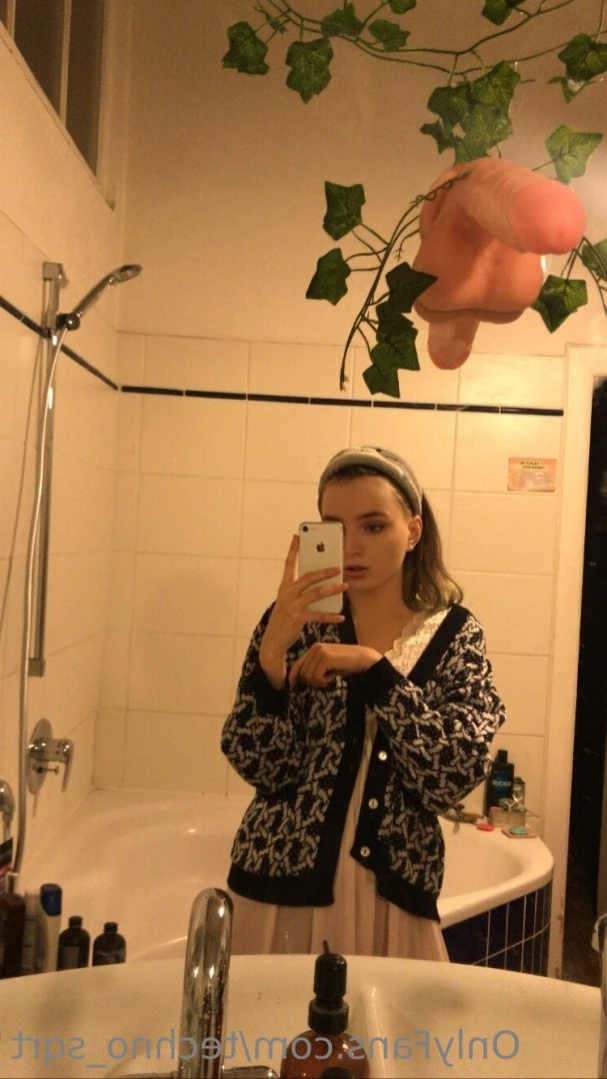 Sanny 🌼 [ techno_sqrt ] Onlyfans leaked photo 13799044 on Hotleaks.tv
