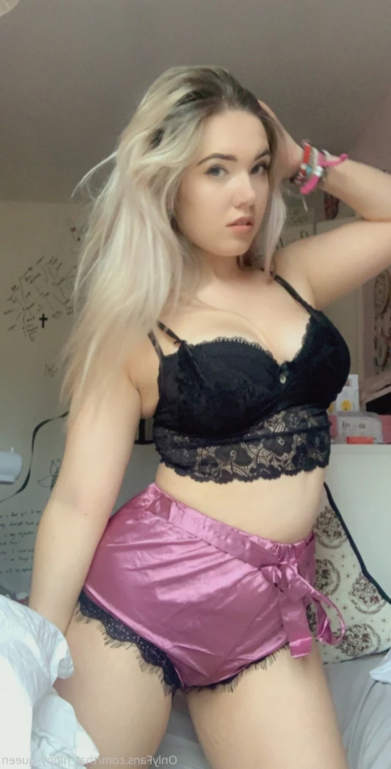 Hippy queen 💖 [ that_hippy_queen ] Onlyfans leaked photo 11417372 on Hotleaks.tv