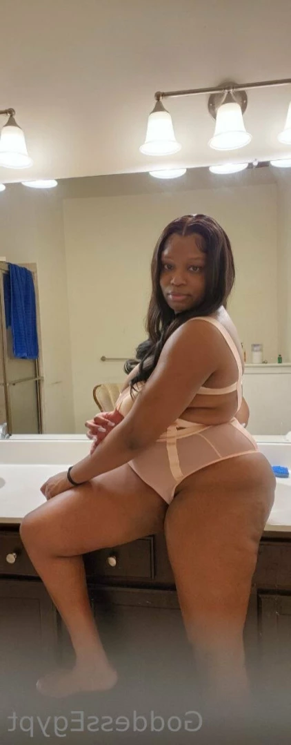 Goddess Egypt💎Single Message Me💍 [ thatchocobxtch ] Onlyfans leaked photo 13974119 on Hotleaks.tv