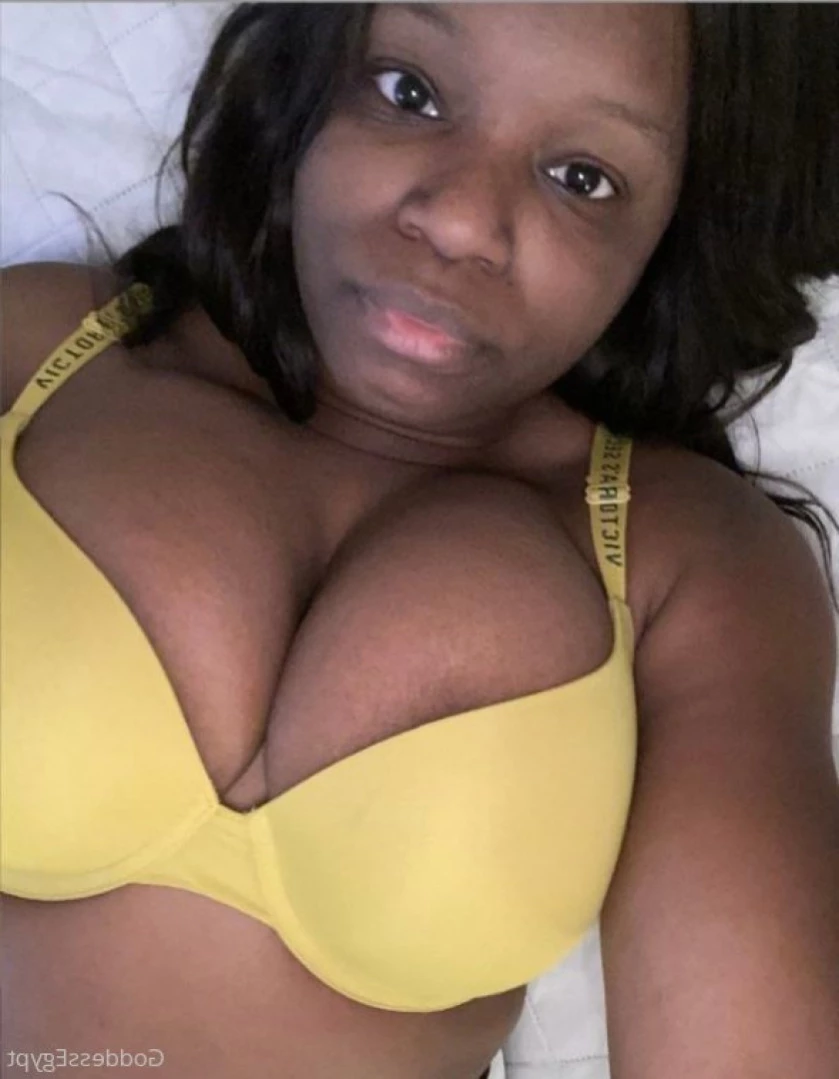 Goddess Egypt💎Single Message Me💍 [ thatchocobxtch ] Onlyfans leaked photo 15866013 on Hotleaks.tv