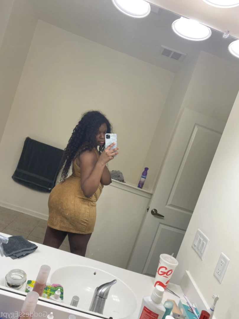 Goddess Egypt💎Single Message Me💍 [ thatchocobxtch ] Onlyfans leaked photo 16065962 on Hotleaks.tv