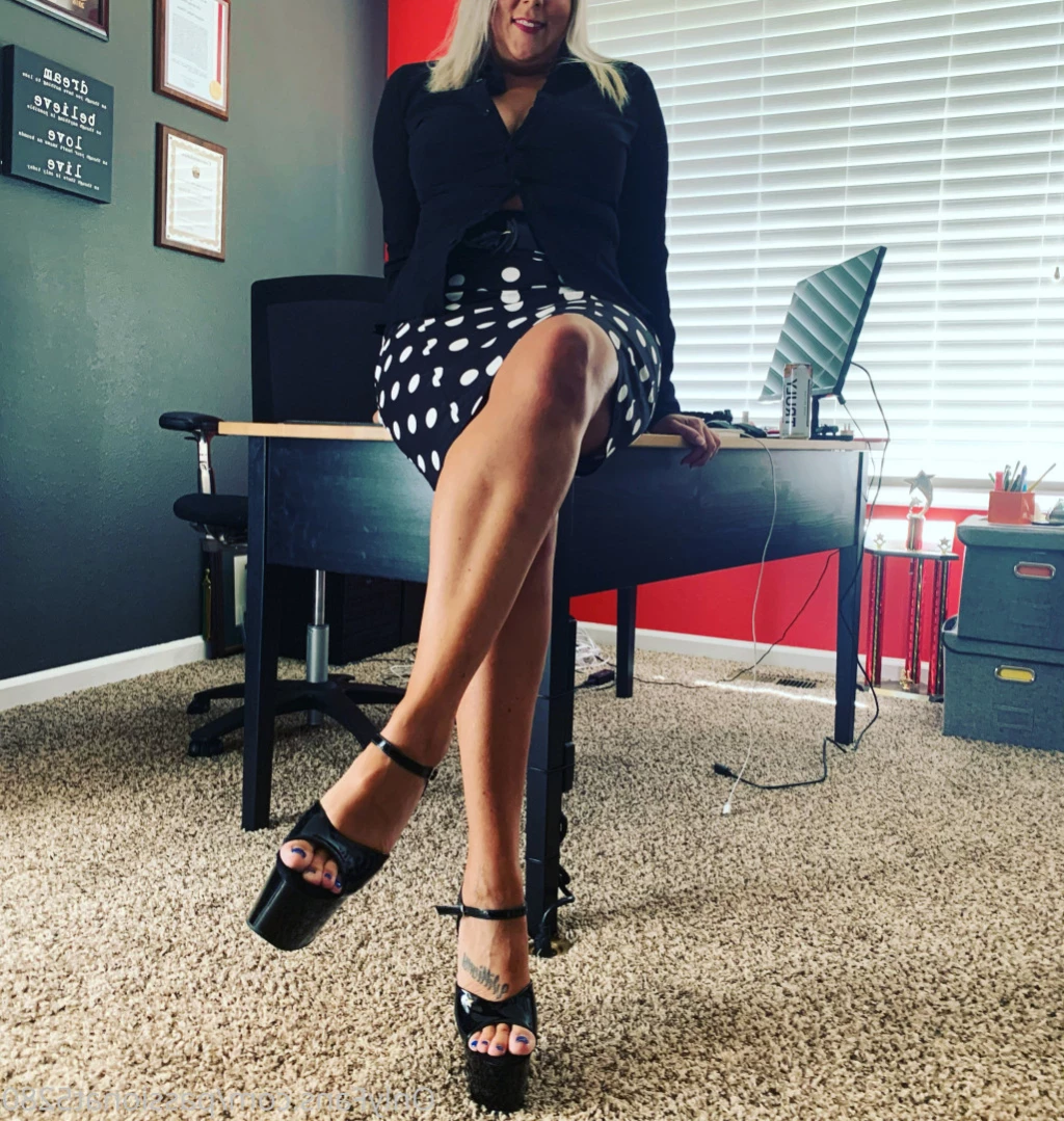 👮🏻‍♀️ Lieutenant Bella Lexi - 0% [ the_real_bella_lexi ] Onlyfans leaked photo 12486441 on Hotleaks.tv