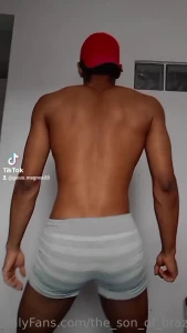 15785390