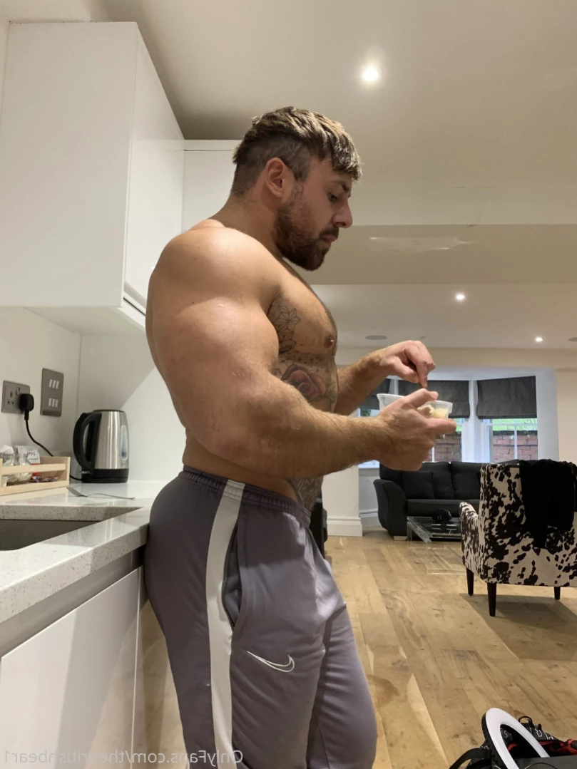 The british bear [ thebritishbear1 ] Onlyfans leaked photo 13880301 on Hotleaks.tv