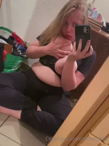 15725661