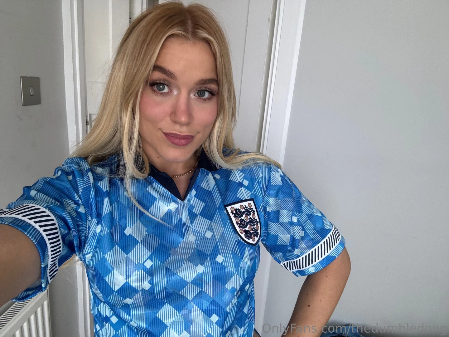Elle Brooke 🇬🇧 [ thedumbledong ] Onlyfans leaked photo 18549202 on Hotleaks.tv