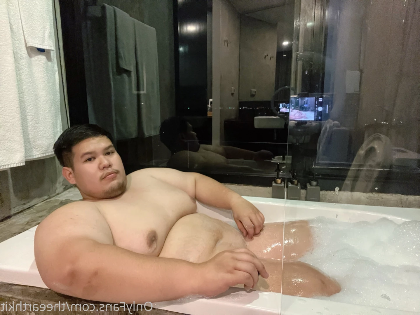 EKTPL [ theearthkit ] Onlyfans leaked photo 13941425 on Hotleaks.tv