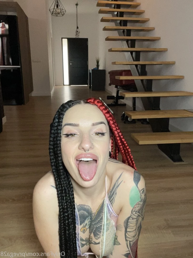 18 Y.o VIDEOCALL QUEEN [ prvega28 ] Onlyfans leaked photo 2082679 on Hotleaks.tv