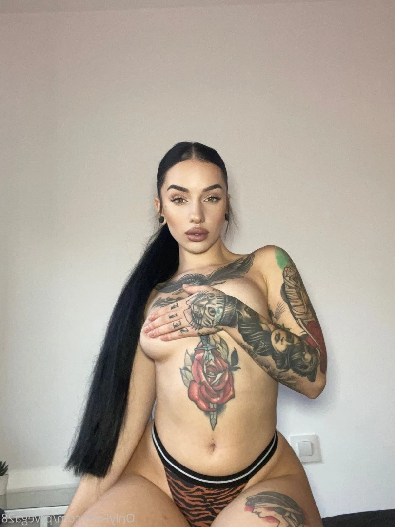 18 Y.o VIDEOCALL QUEEN [ prvega28 ] Onlyfans leaked photo 2082828 on Hotleaks.tv