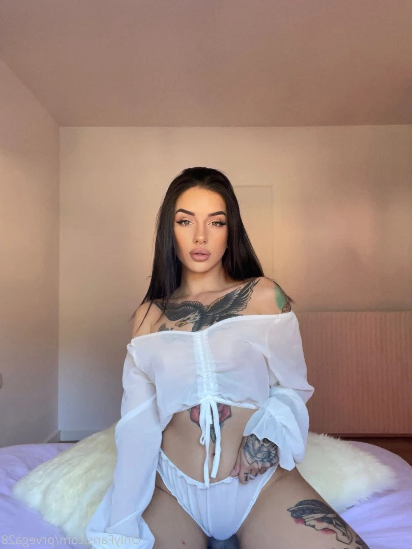 18 Y.o VIDEOCALL QUEEN [ prvega28 ] Onlyfans leaked photo 2083036 on Hotleaks.tv