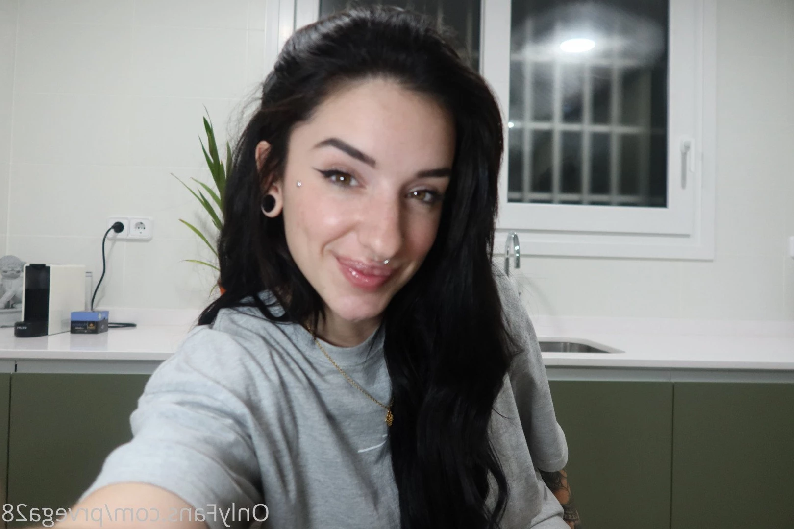 18 Y.o VIDEOCALL QUEEN [ prvega28 ] Onlyfans leaked photo 2083063 on Hotleaks.tv