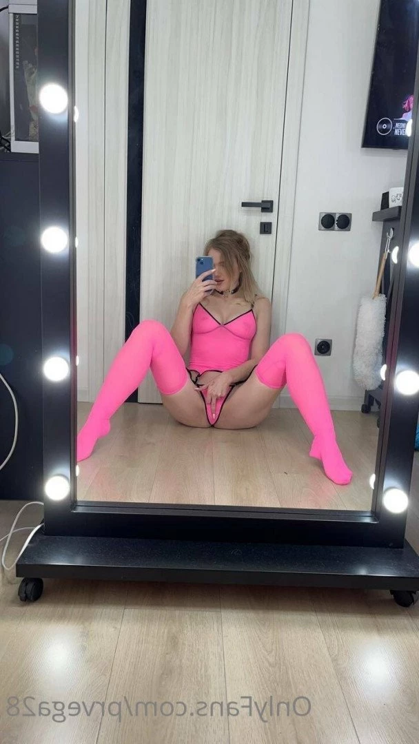 18 Y.o VIDEOCALL QUEEN [ prvega28 ] Onlyfans leaked photo 2083124 on Hotleaks.tv