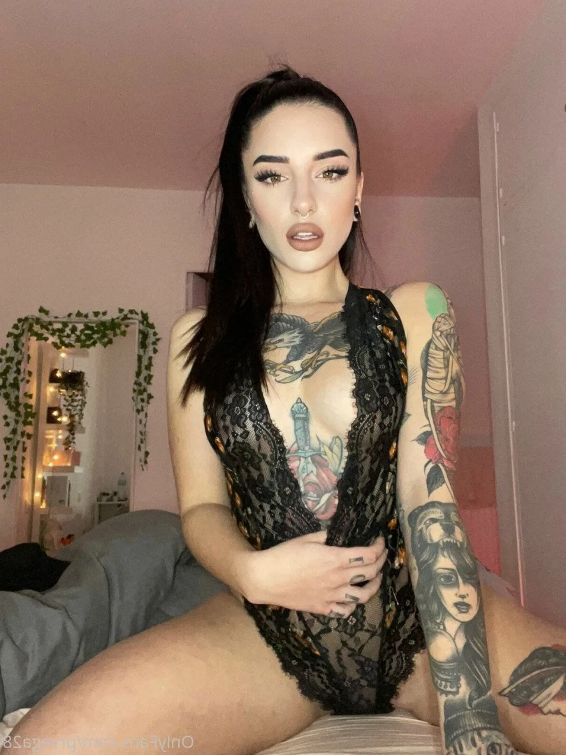 18 Y.o VIDEOCALL QUEEN [ prvega28 ] Onlyfans leaked photo 2083244 on Hotleaks.tv
