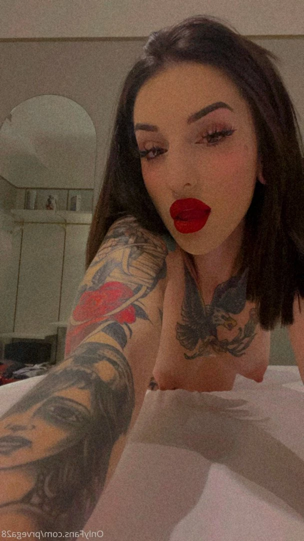 18 Y.o VIDEOCALL QUEEN [ prvega28 ] Onlyfans leaked photo 2083366 on Hotleaks.tv