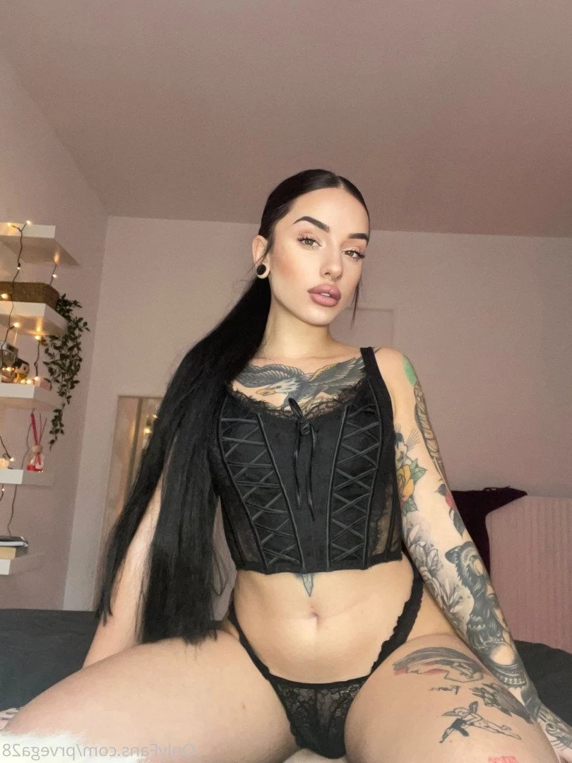 18 Y.o VIDEOCALL QUEEN [ prvega28 ] Onlyfans leaked photo 2083588 on Hotleaks.tv