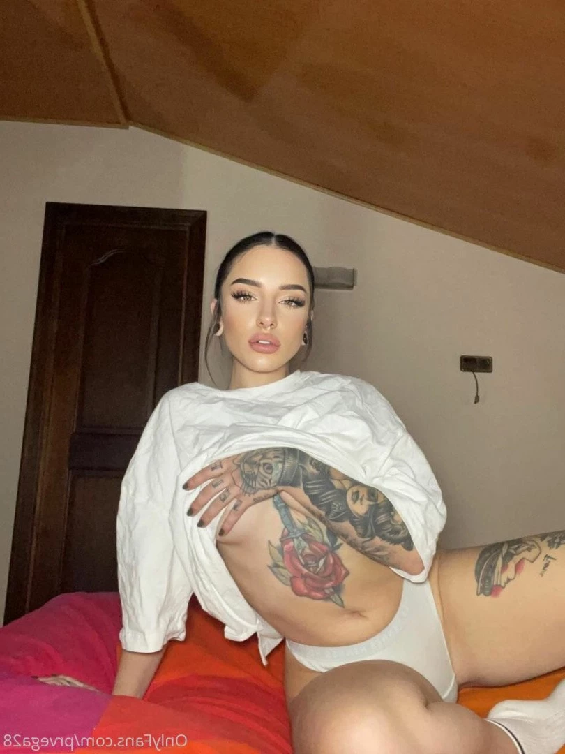 18 Y.o VIDEOCALL QUEEN [ prvega28 ] Onlyfans leaked photo 2083731 on Hotleaks.tv