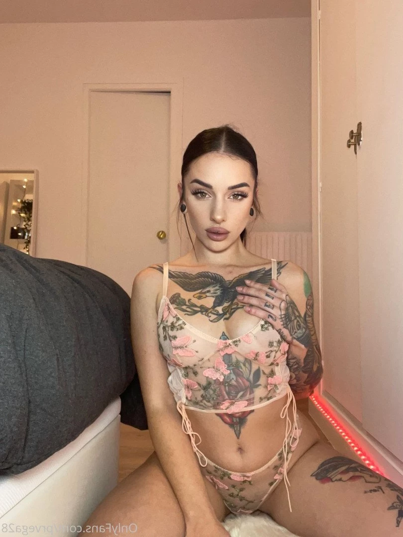 18 Y.o VIDEOCALL QUEEN [ prvega28 ] Onlyfans leaked photo 2083861 on Hotleaks.tv