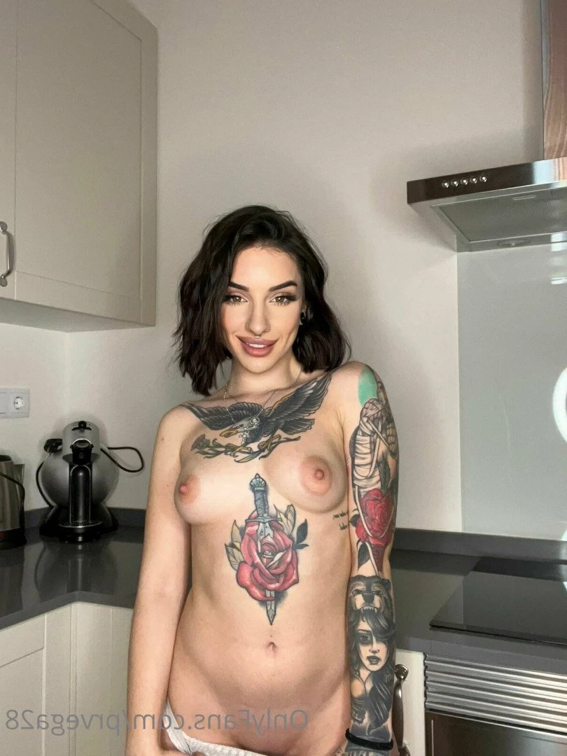 18 Y.o VIDEOCALL QUEEN [ prvega28 ] Onlyfans leaked photo 2083932 on Hotleaks.tv