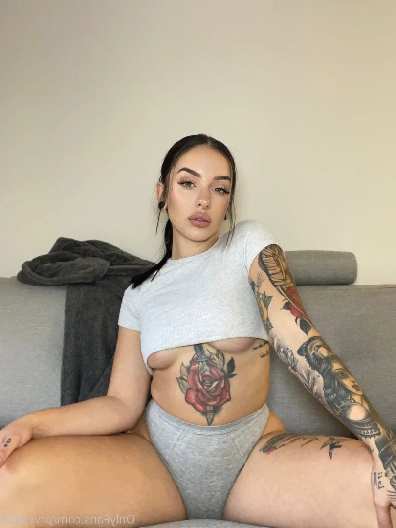 18 Y.o VIDEOCALL QUEEN [ prvega28 ] Onlyfans leaked photo 2084110 on Hotleaks.tv