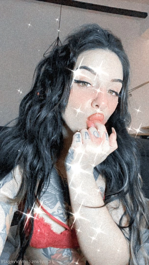 18 Y.o VIDEOCALL QUEEN [ prvega28 ] Onlyfans leaked photo 2084344 on Hotleaks.tv