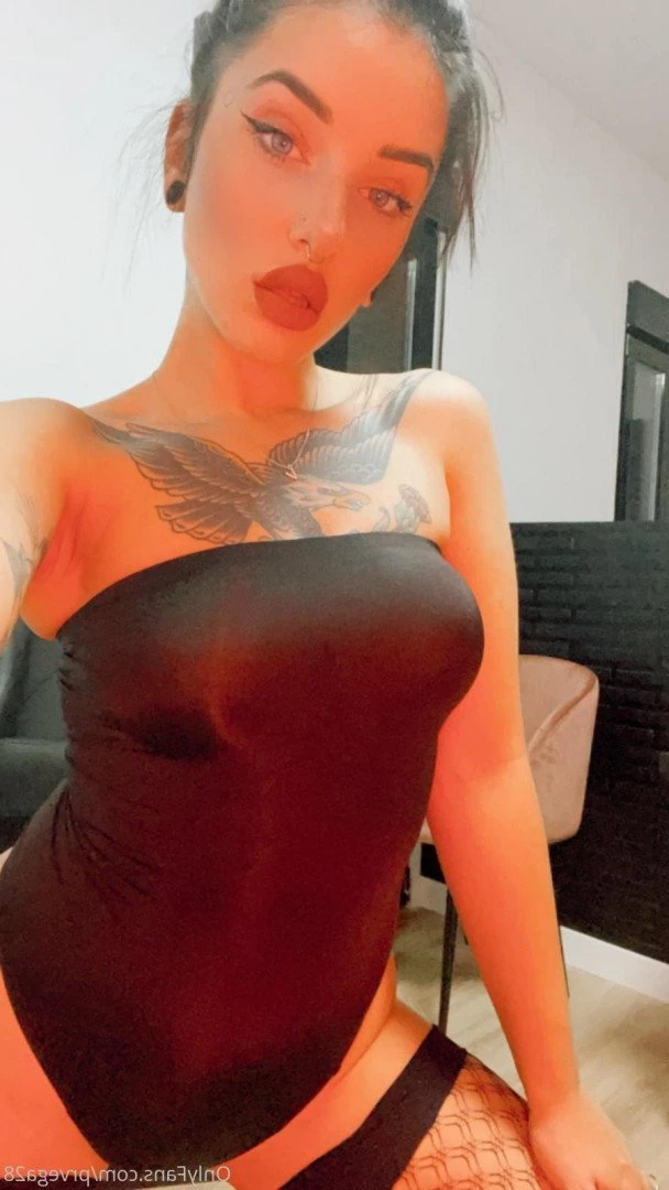 18 Y.o VIDEOCALL QUEEN [ prvega28 ] Onlyfans leaked photo 2084557 on Hotleaks.tv