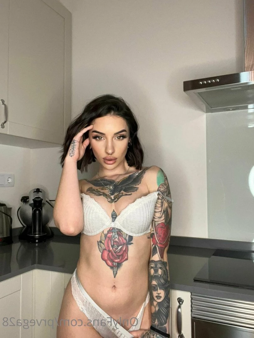 18 Y.o VIDEOCALL QUEEN [ prvega28 ] Onlyfans leaked photo 2084569 on Hotleaks.tv