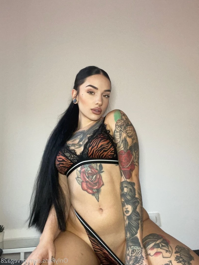 18 Y.o VIDEOCALL QUEEN [ prvega28 ] Onlyfans leaked photo 2085018 on Hotleaks.tv
