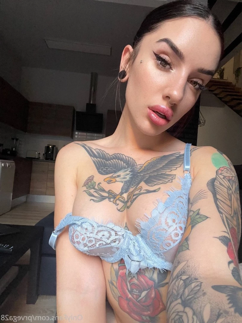 18 Y.o VIDEOCALL QUEEN [ prvega28 ] Onlyfans leaked photo 2085716 on Hotleaks.tv