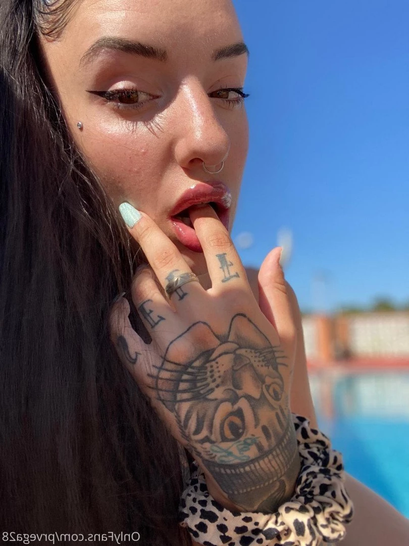 18 Y.o VIDEOCALL QUEEN [ prvega28 ] Onlyfans leaked photo 2086033 on Hotleaks.tv