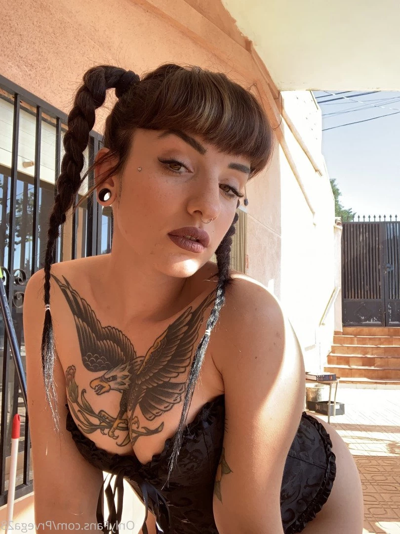 18 Y.o VIDEOCALL QUEEN [ prvega28 ] Onlyfans leaked photo 2086702 on Hotleaks.tv