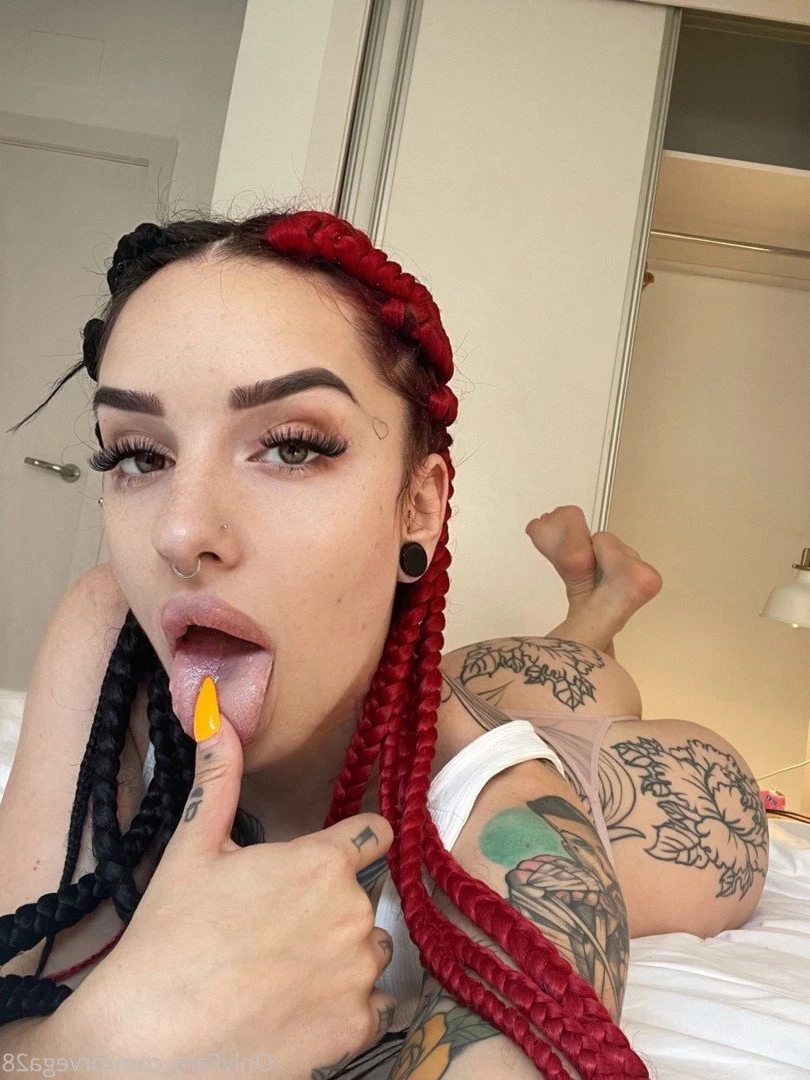 18 Y.o VIDEOCALL QUEEN [ prvega28 ] Onlyfans leaked photo 2087023 on Hotleaks.tv