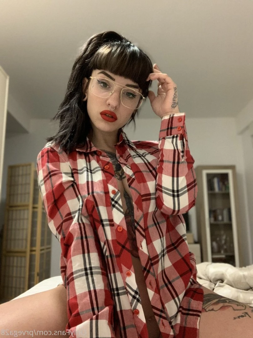 18 Y.o VIDEOCALL QUEEN [ prvega28 ] Onlyfans leaked photo 2087239 on Hotleaks.tv