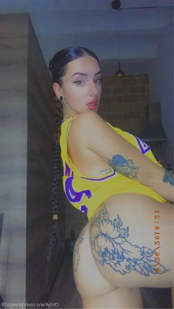 18 Y.o VIDEOCALL QUEEN [ prvega28 ] Onlyfans leaked photo 2087260 on Hotleaks.tv