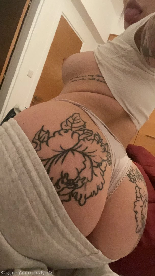 18 Y.o VIDEOCALL QUEEN [ prvega28 ] Onlyfans leaked photo 2087350 on Hotleaks.tv