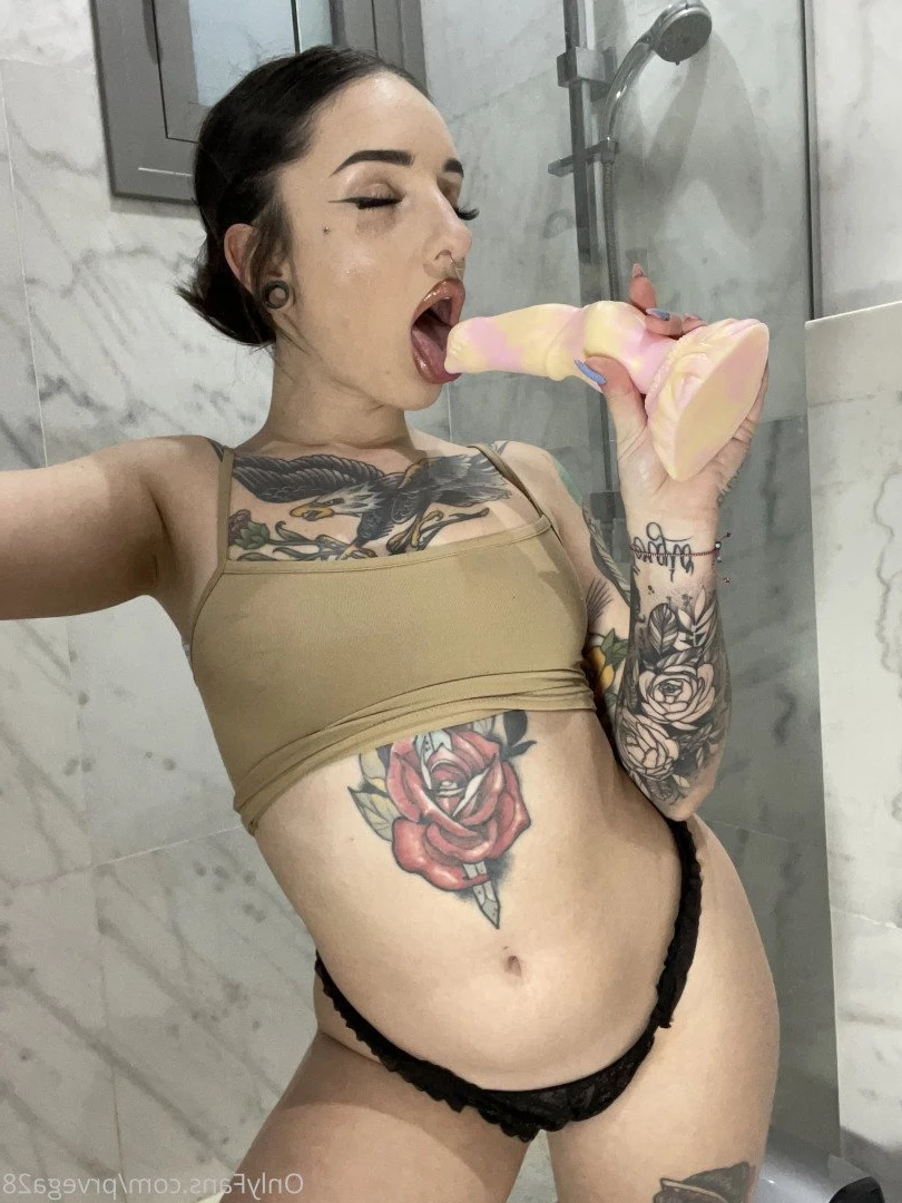 18 Y.o VIDEOCALL QUEEN [ prvega28 ] Onlyfans leaked photo 2087712 on Hotleaks.tv