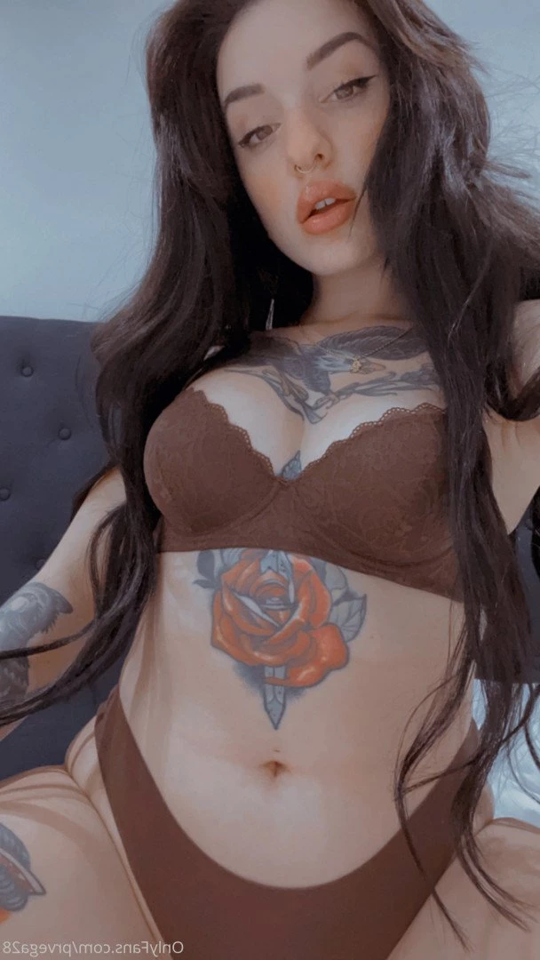 18 Y.o VIDEOCALL QUEEN [ prvega28 ] Onlyfans leaked photo 2087794 on Hotleaks.tv