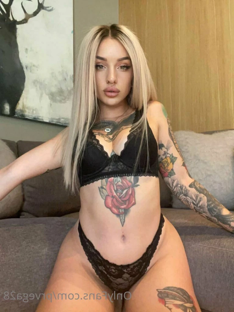 18 Y.o VIDEOCALL QUEEN [ prvega28 ] Onlyfans leaked photo 6483410 on Hotleaks.tv