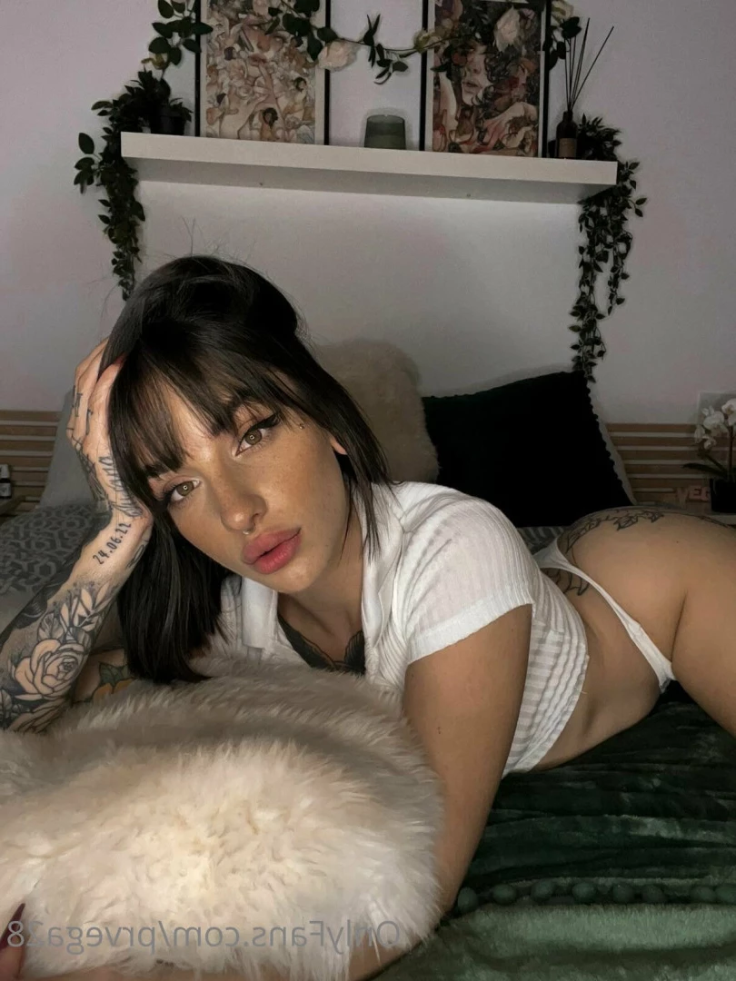 18 Y.o VIDEOCALL QUEEN [ prvega28 ] Onlyfans leaked photo 6486715 on Hotleaks.tv