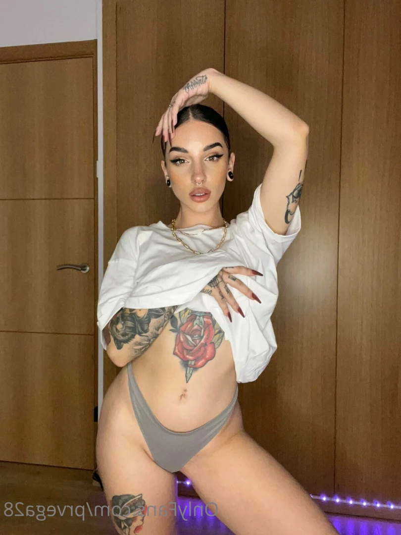 18 Y.o VIDEOCALL QUEEN [ prvega28 ] Onlyfans leaked photo 6488542 on Hotleaks.tv