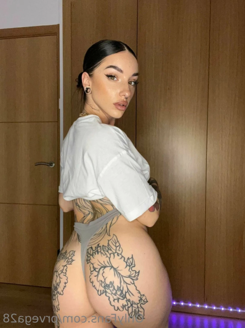 18 Y.o VIDEOCALL QUEEN [ prvega28 ] Onlyfans leaked photo 11901444 on Hotleaks.tv